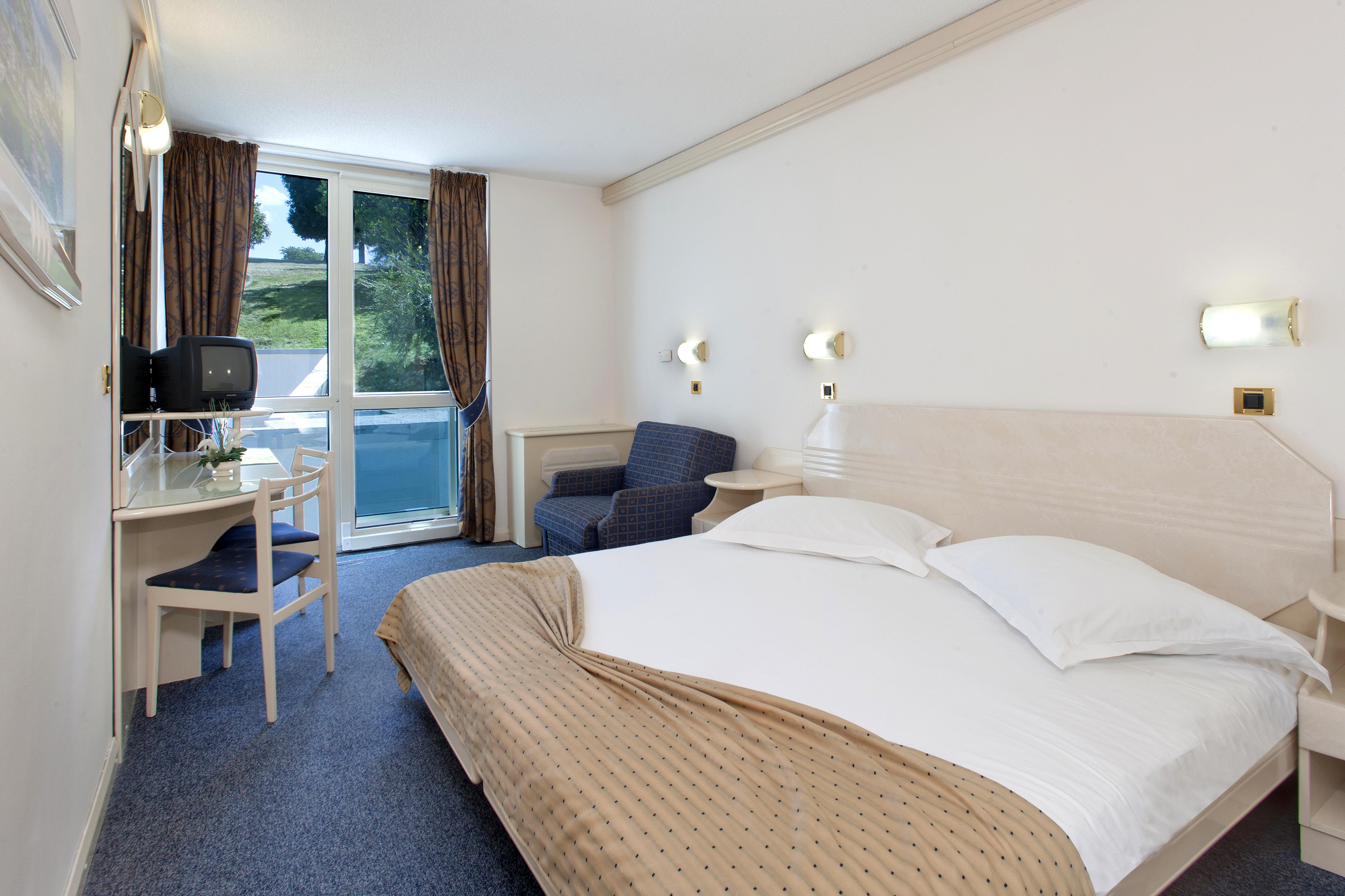 Hotel Gran Vista Plava Laguna 3*