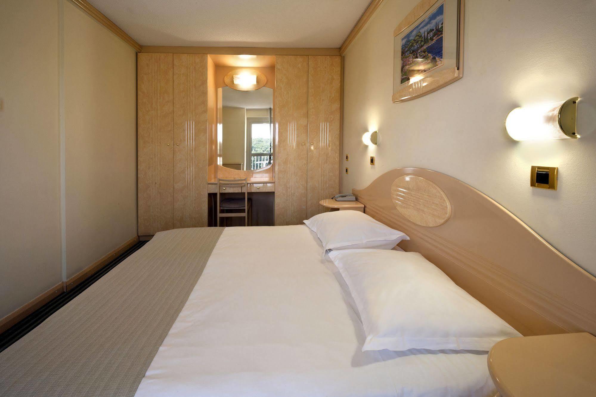 Gran Vista Plava Laguna Hotel 3*
